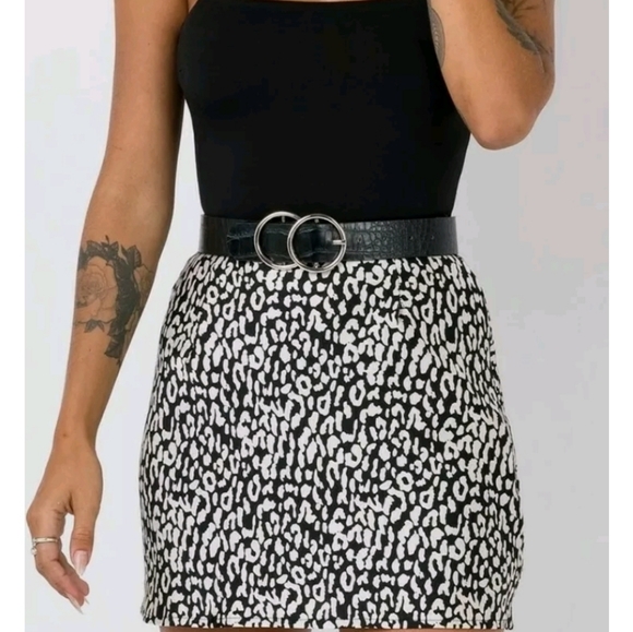 Princess Polly Dresses & Skirts - 1411 New Princess Polly KYOTO MINI SKIRT BLACK Sz 2 Cheetah Leopard